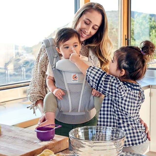 抱っこ紐 人間工学に基づく快適ベビースリング