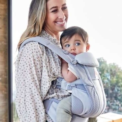 抱っこ紐 人間工学に基づく快適ベビースリング