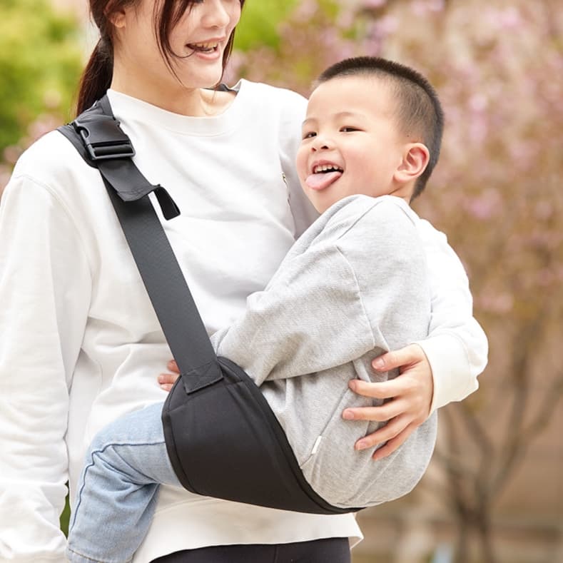 抱っこ紐 街歩き楽々 ヒップシートキャリア