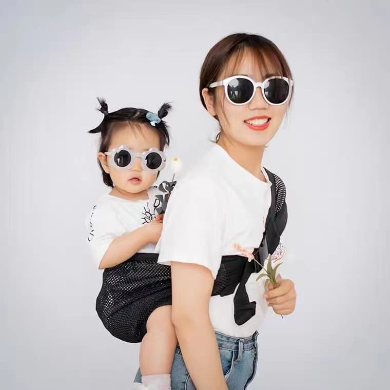 抱っこ紐 ベビースリング 通気性抜群メッシュ素材多機能ベビースリング